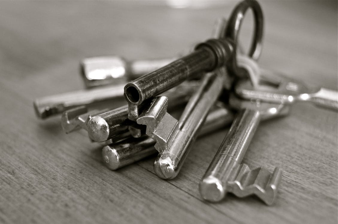 key-metal-home-security-67609